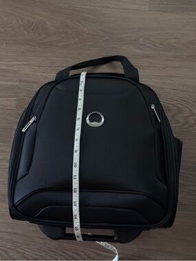 Delsey Paris sky max 2.0
2 wheels underseater bag luggage black unisex